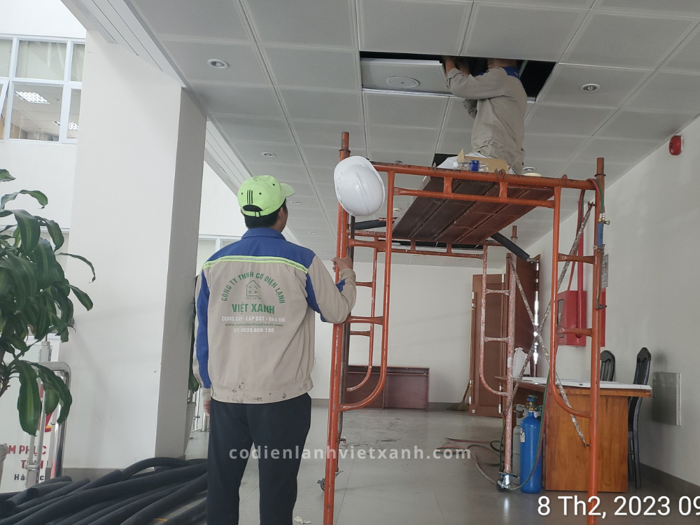 Thi-cong-lap-dat-he-thong-DHKK-trung-tam- VRV-Daikin